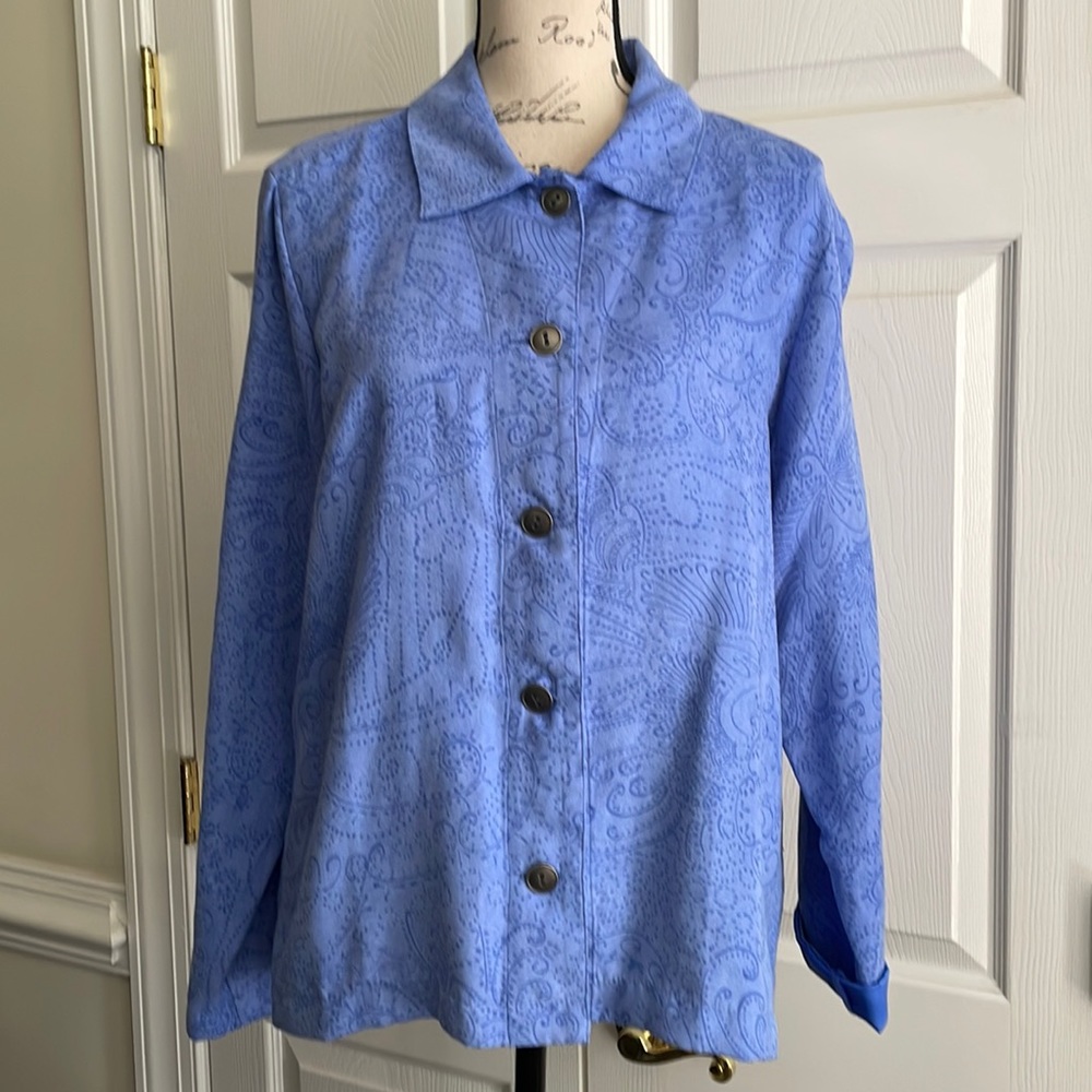 Chico’s buttons down shirt